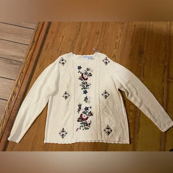Blair Sweaters Vintage Floral Beaded Embroidered Knit Sweater